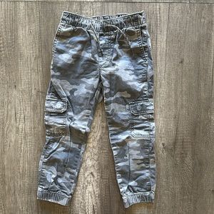 GAP| boys camo  cargo pants